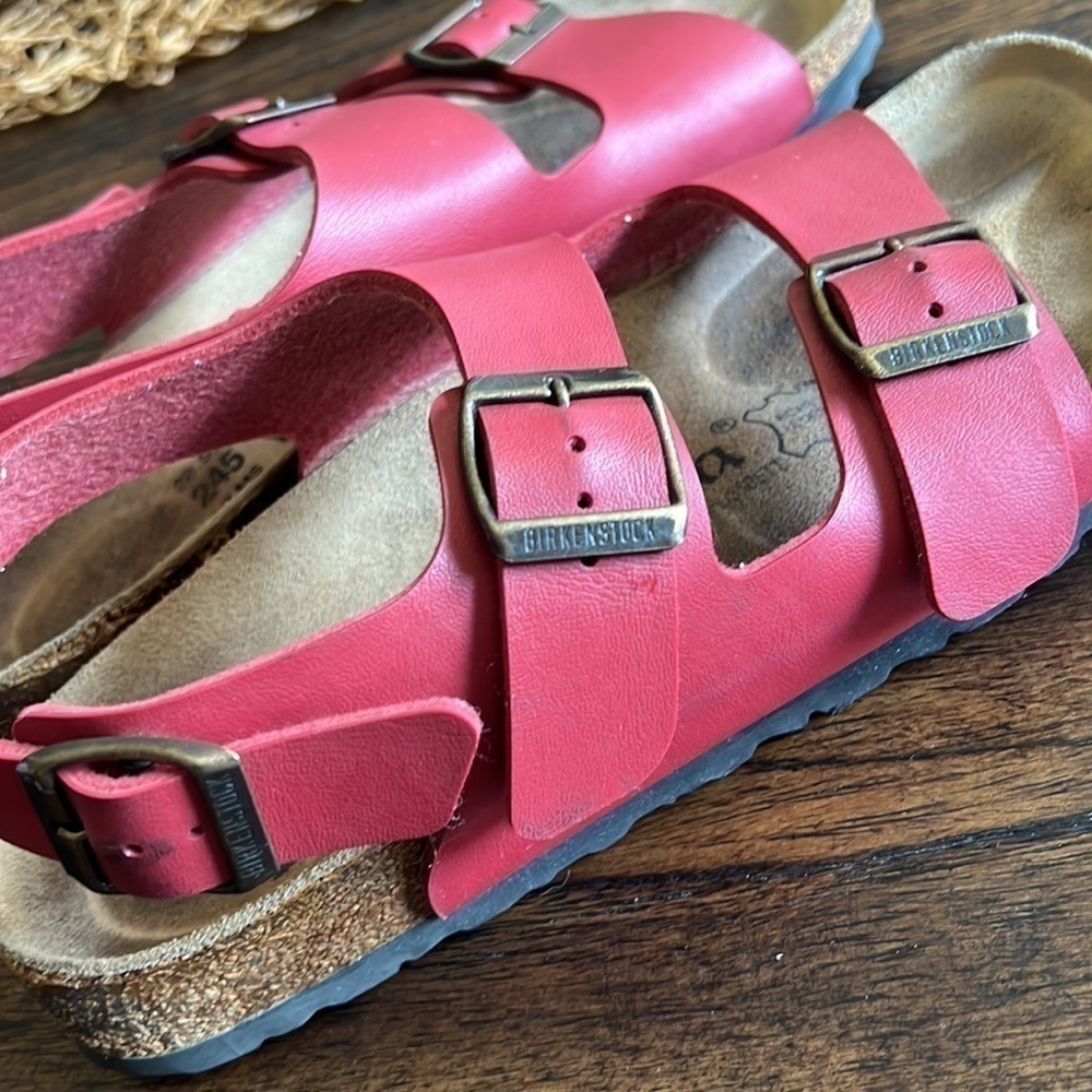 Birkenstock Betula Womens 7 Mens 5 Leather Buckle Strap Sandals Red - Picture 11 of 11